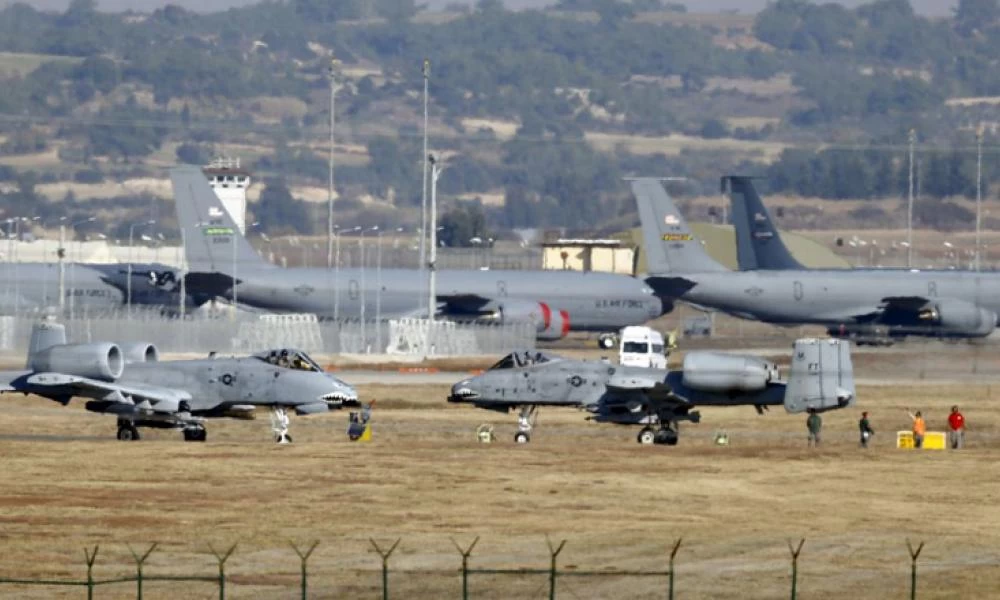 Εκβιάζει τις ΗΠΑ ο Ερντογάν για τις κυρώσεις - Συνέλαβε Τούρκο πιλότο στο Ιντσιρλίκ ως Γκιουλενιστή